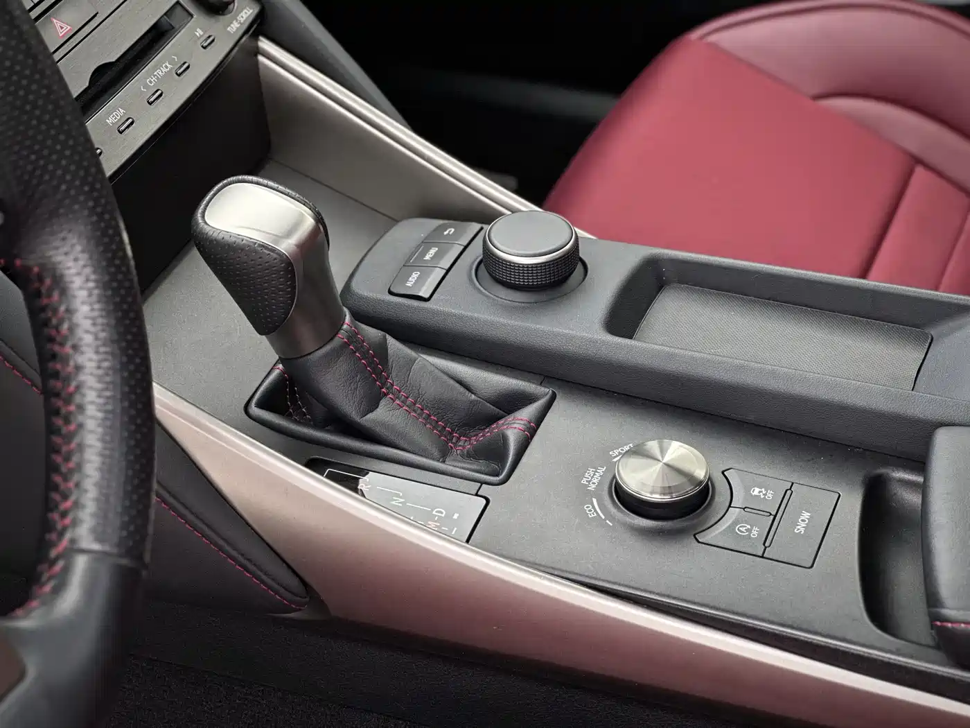 Lexus IS 2017 300 F SPORT фото 7