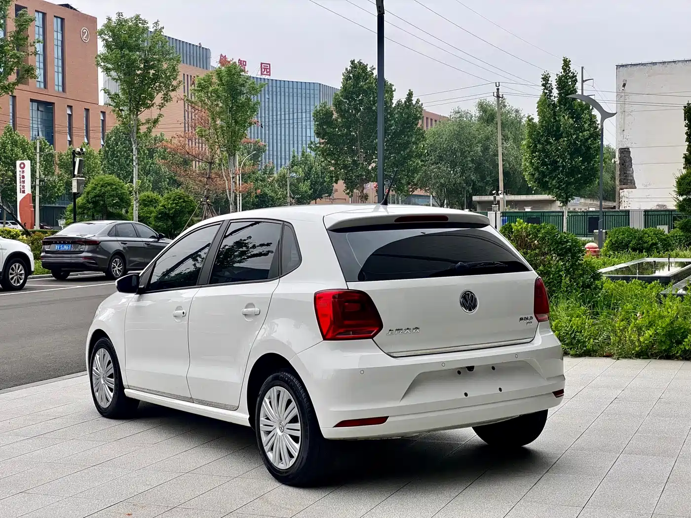 Volkswagen Polo 2018 1.5L Auto Comfort фото 7