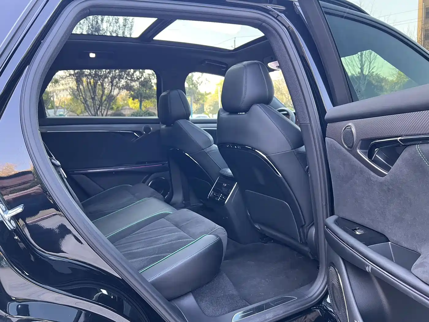 Voyah Auto VOYAH FREE 2025 318 259km 4WD Explorer Edition фото 7