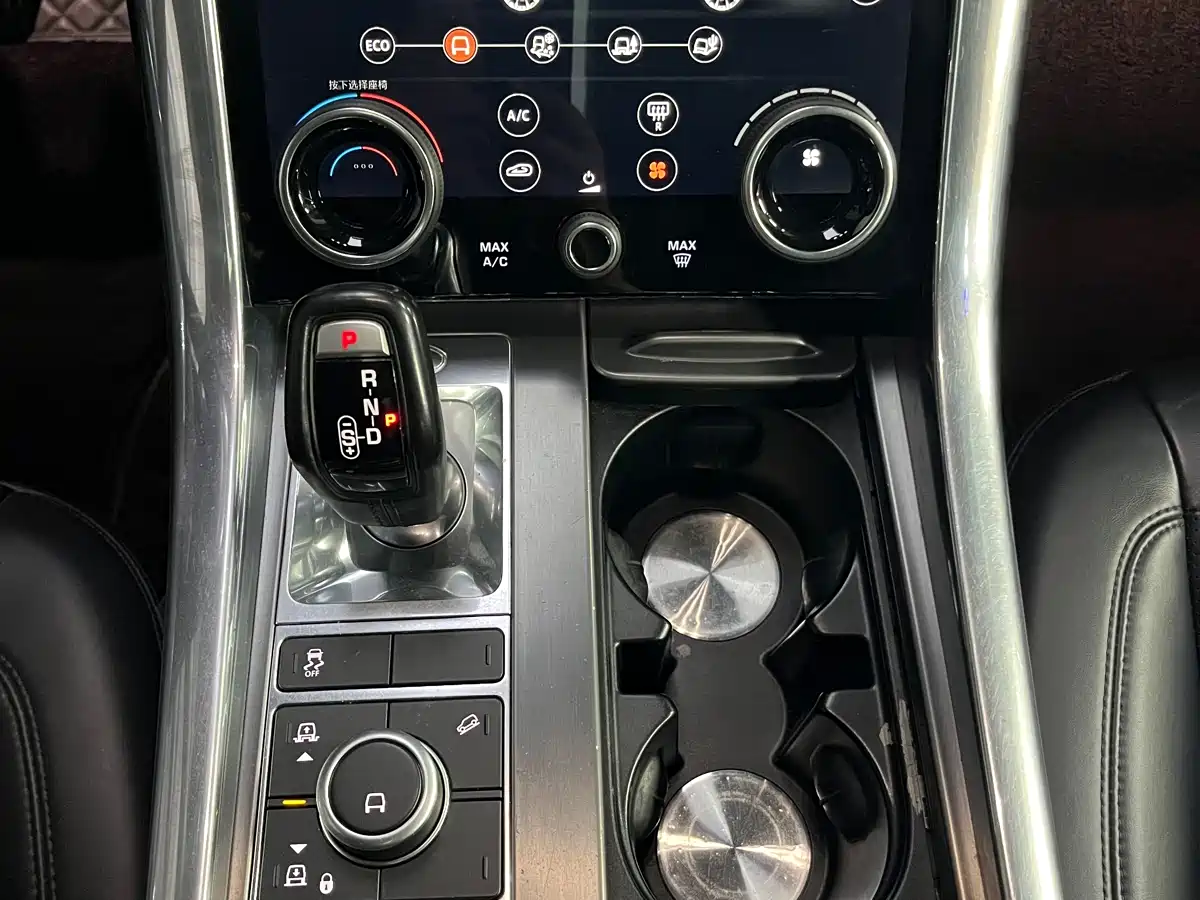 Land Rover Range Rover Sport 2019 3.0 SC V6 Special Edition фото 29