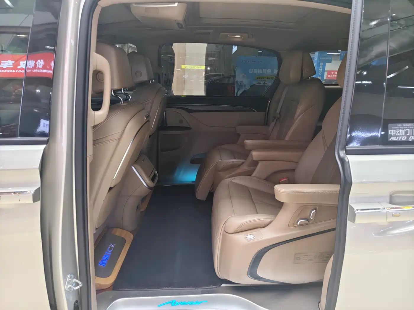 Buick GL8 2021 ES Landlord 653T Luxury фото 18