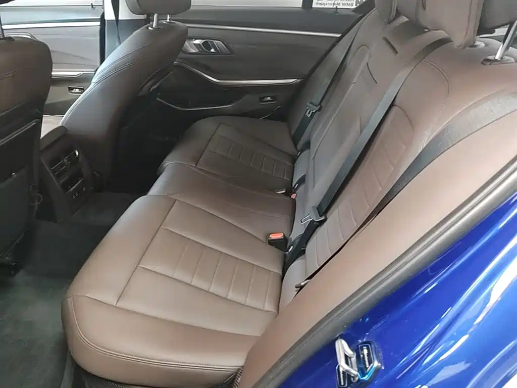 BMW 3 Series 2021 320Li M Sport Package фото 17