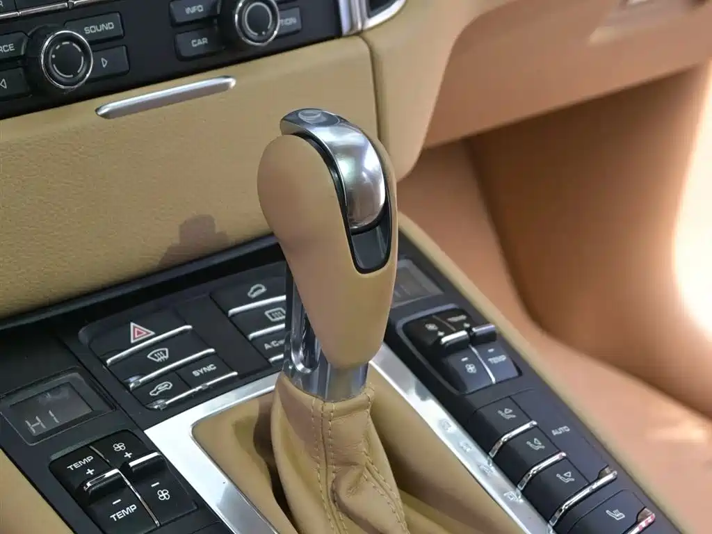 Porsche Macan 2014 Macan 2.0T фото 10