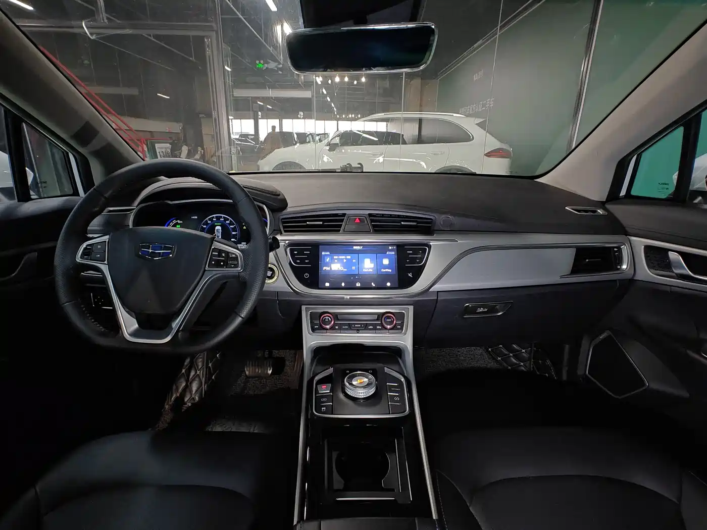 Geely Emgrand GSe 2018 2018 Premium Style