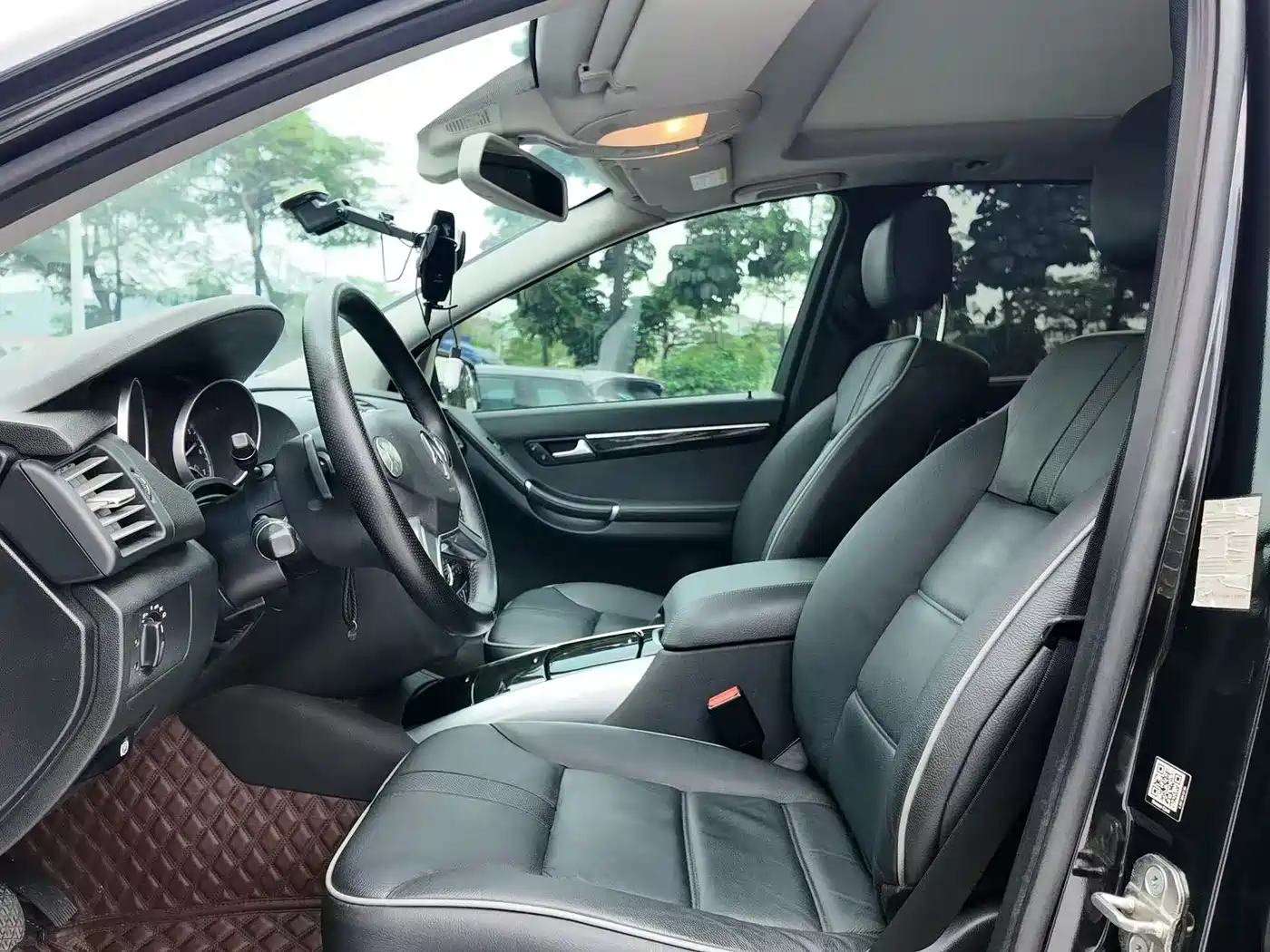 Mercedes-Benz R-Class 2017 R 320 4MATIC Business Collector's Edition фото 3