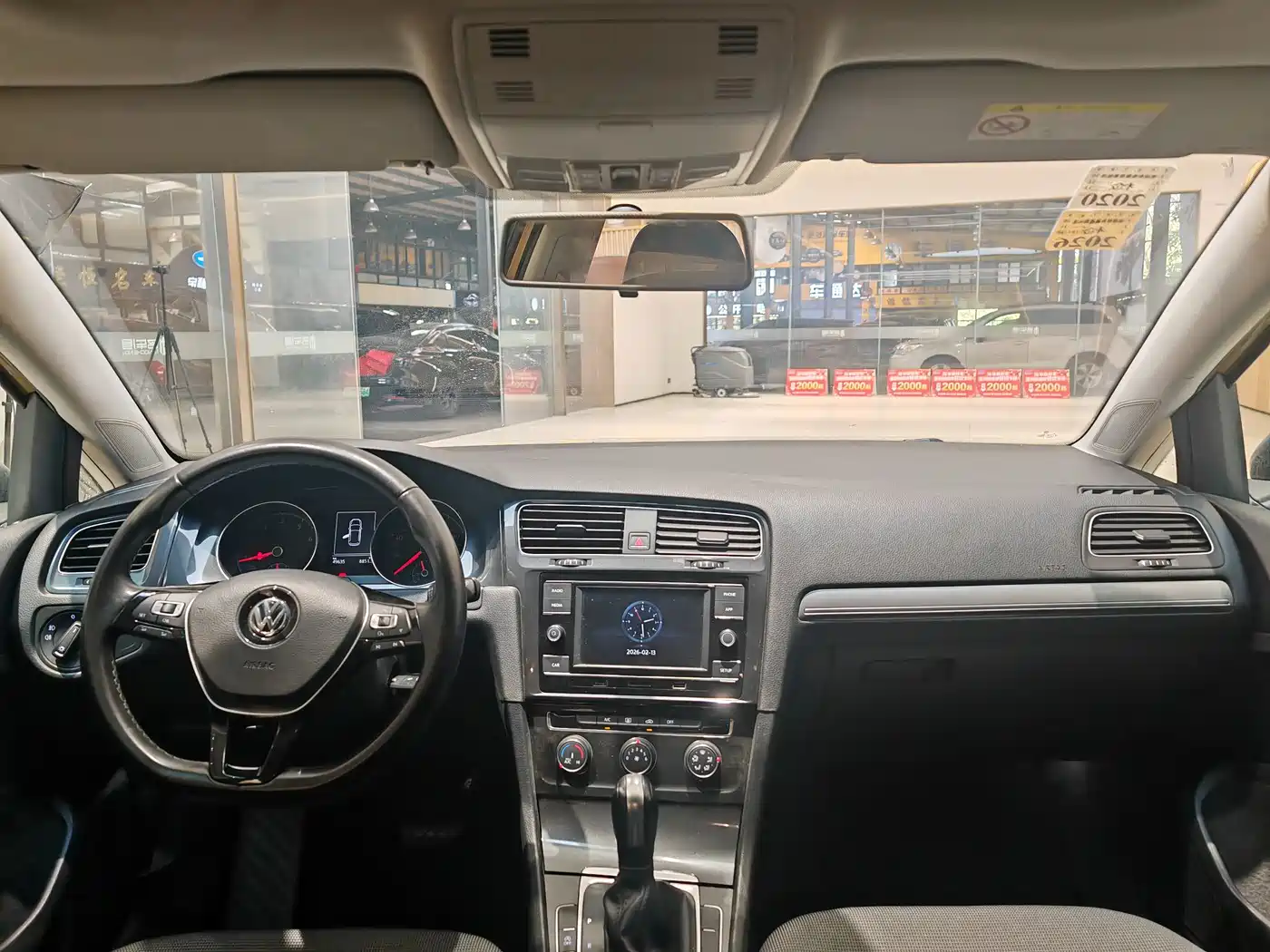 Volkswagen Golf 2018 180TSI Automatic Comfort фото 12