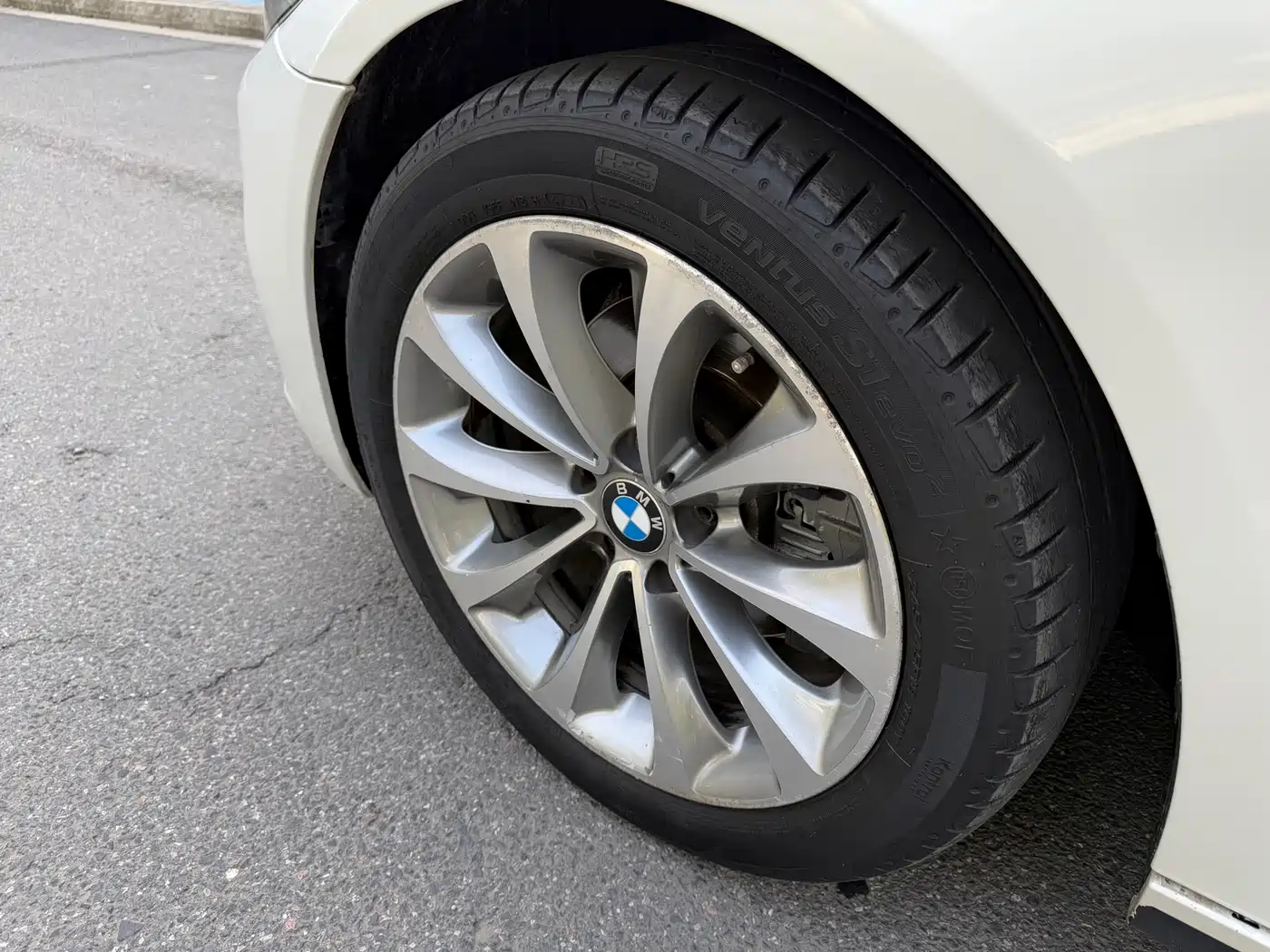 BMW 5 Series 2017 525Li Leading Edition фото 10