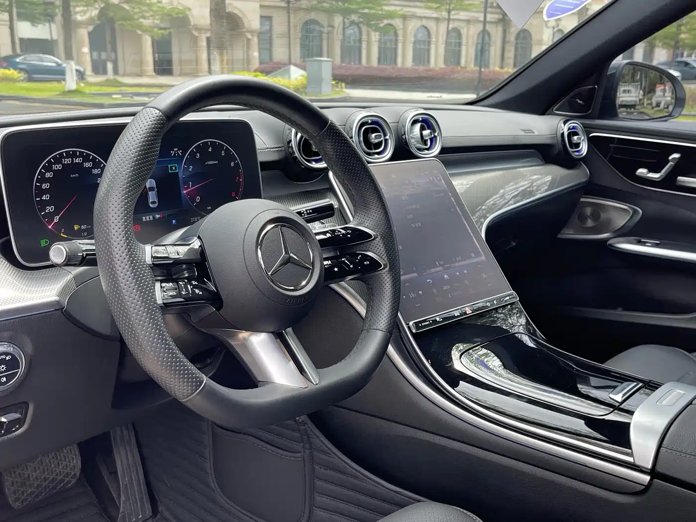 Mercedes-Benz C-Class 2024 C 260 L Night Edition Sport фото 22