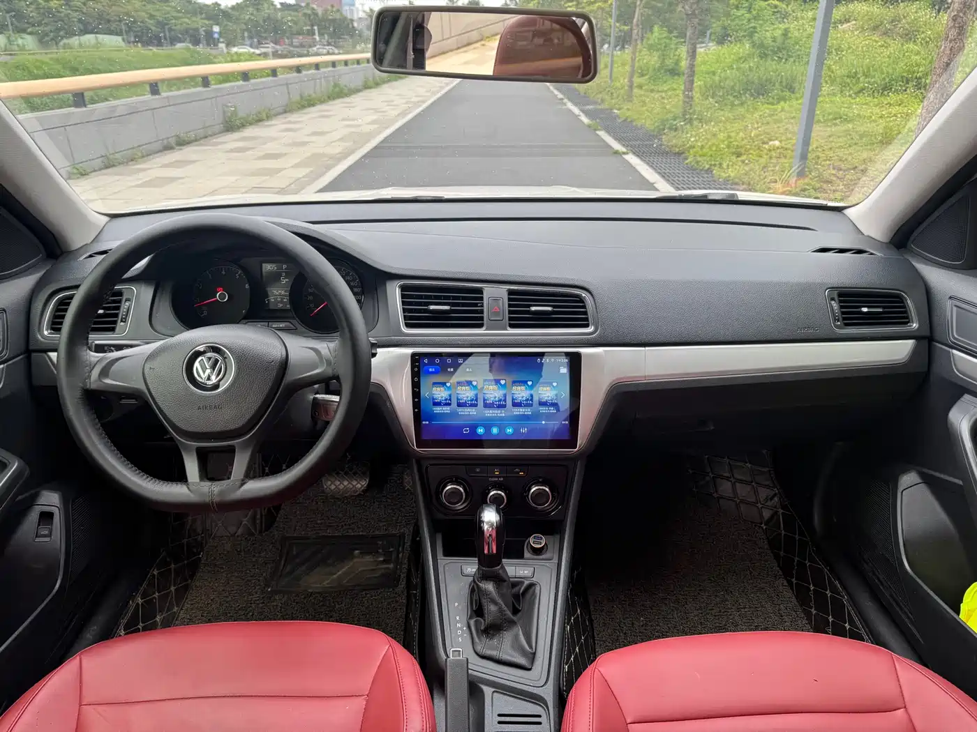 Volkswagen Lavida 2017 1.6L Automatic Trend Edition фото 14