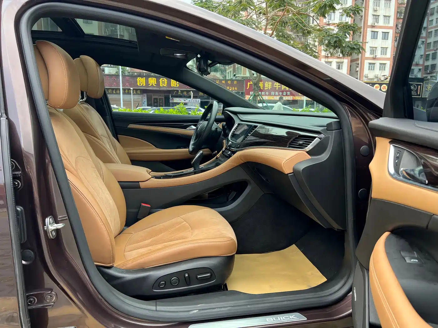 Buick LaCrosse 2016 Model 28T Luxury фото 15