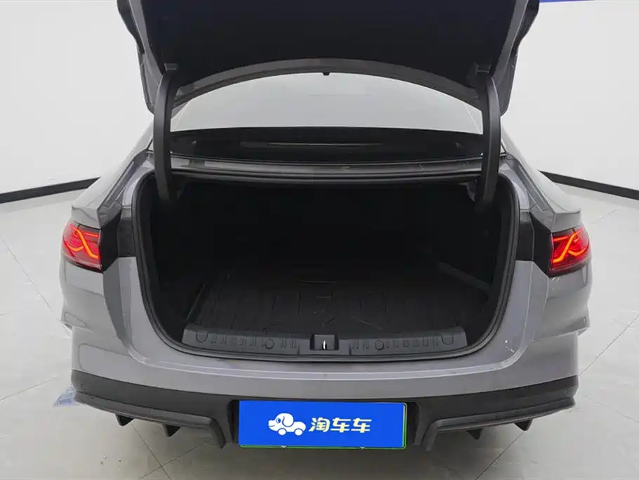 BYD Qin L 2026 Model DM-i 210KM Superior Edition фото 4