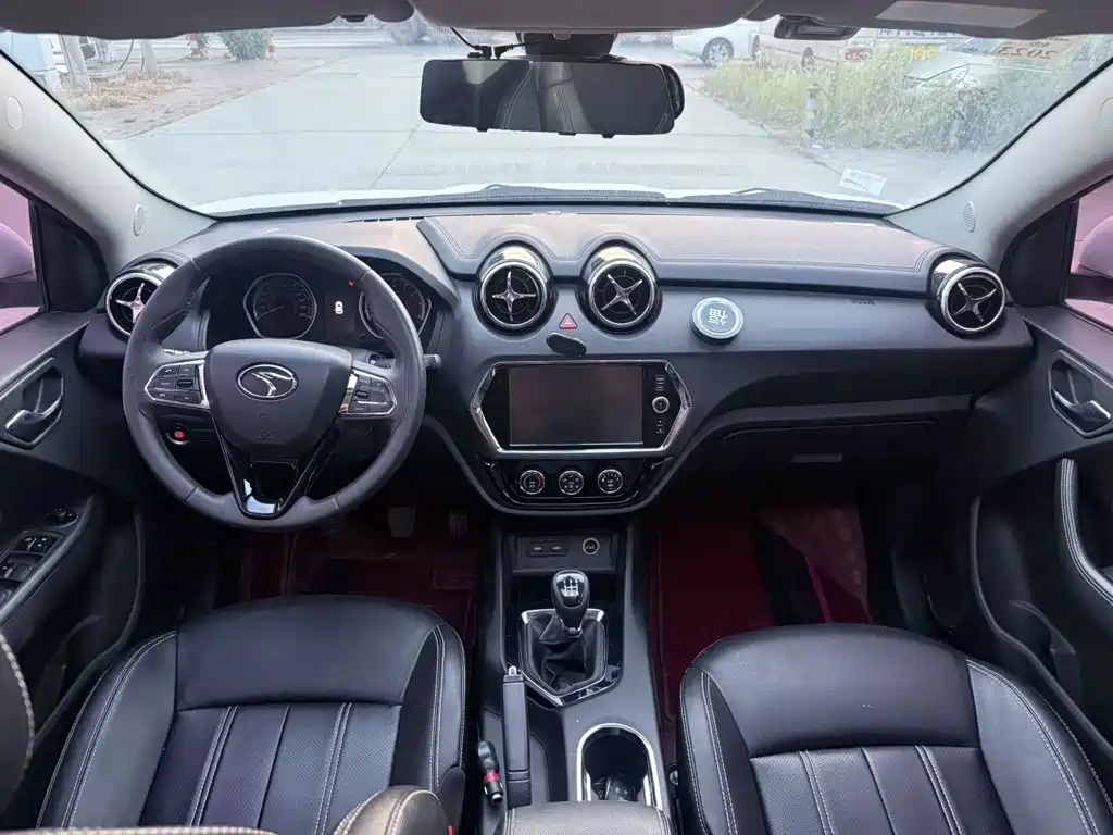 Soueast DX3 2019 2019 1.5L Manual Luxury China V