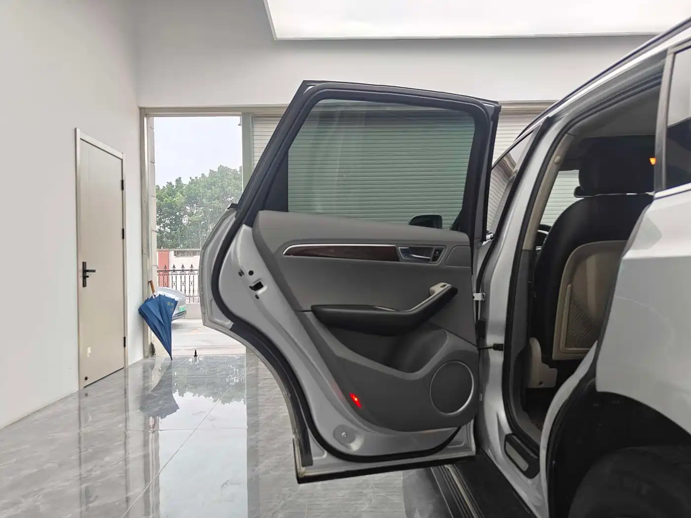 Audi Q5 2012 2.0TFSI Comfort фото 10
