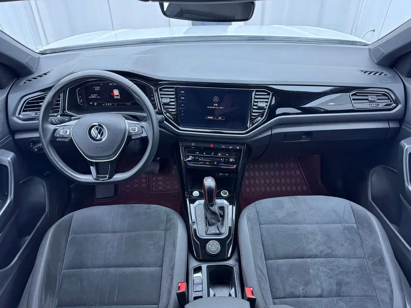 Volkswagen T-ROC 2021 Facelift 280TSI DSG 4WD Luxury Smart Connect Edition фото 10