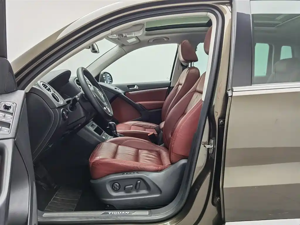 Volkswagen Tiguan 2015 2.0TSI Automatic 4WD Flagship фото 10