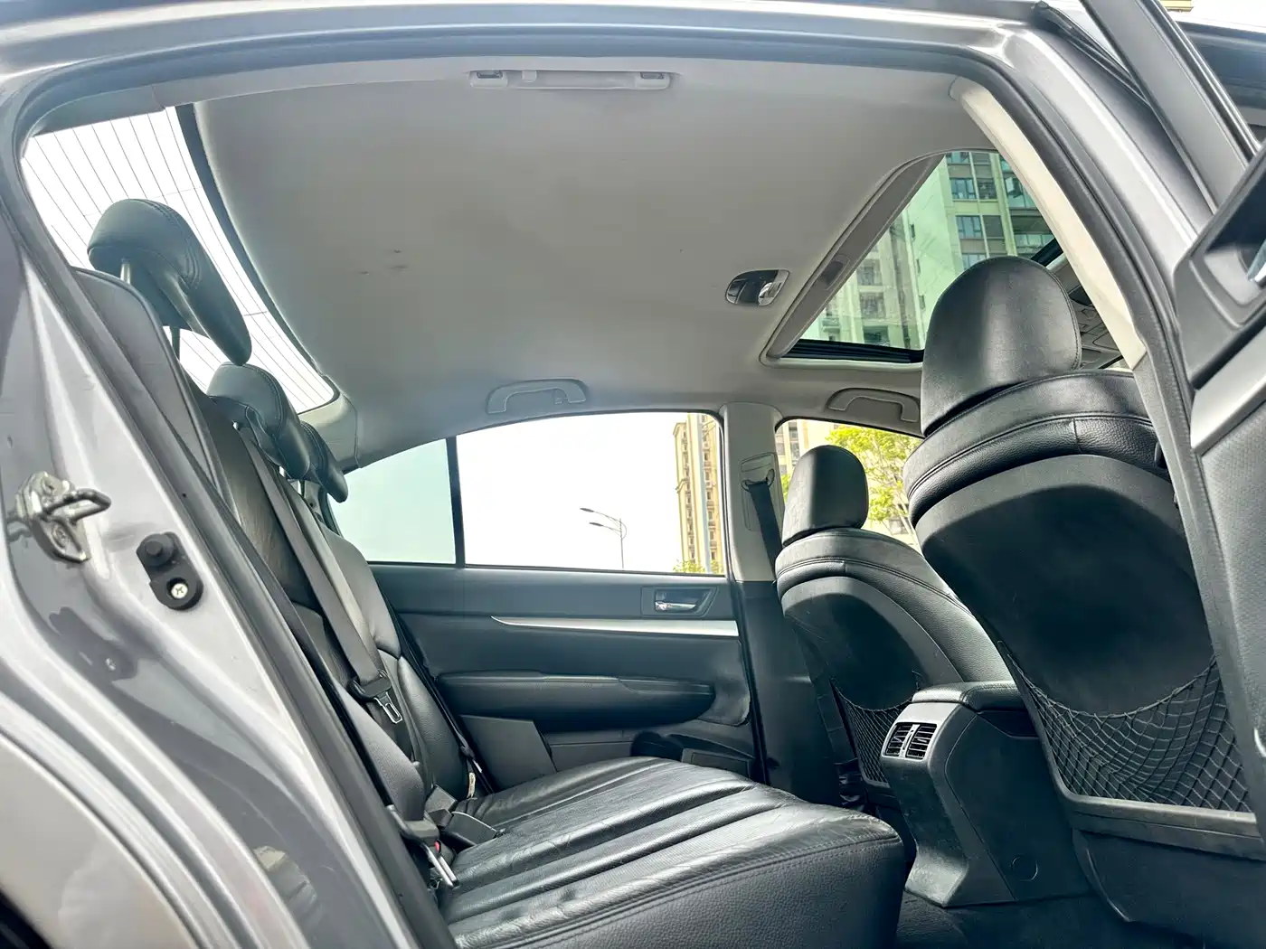 Subaru Legacy 2010 2010 Model 2.0i Luxury