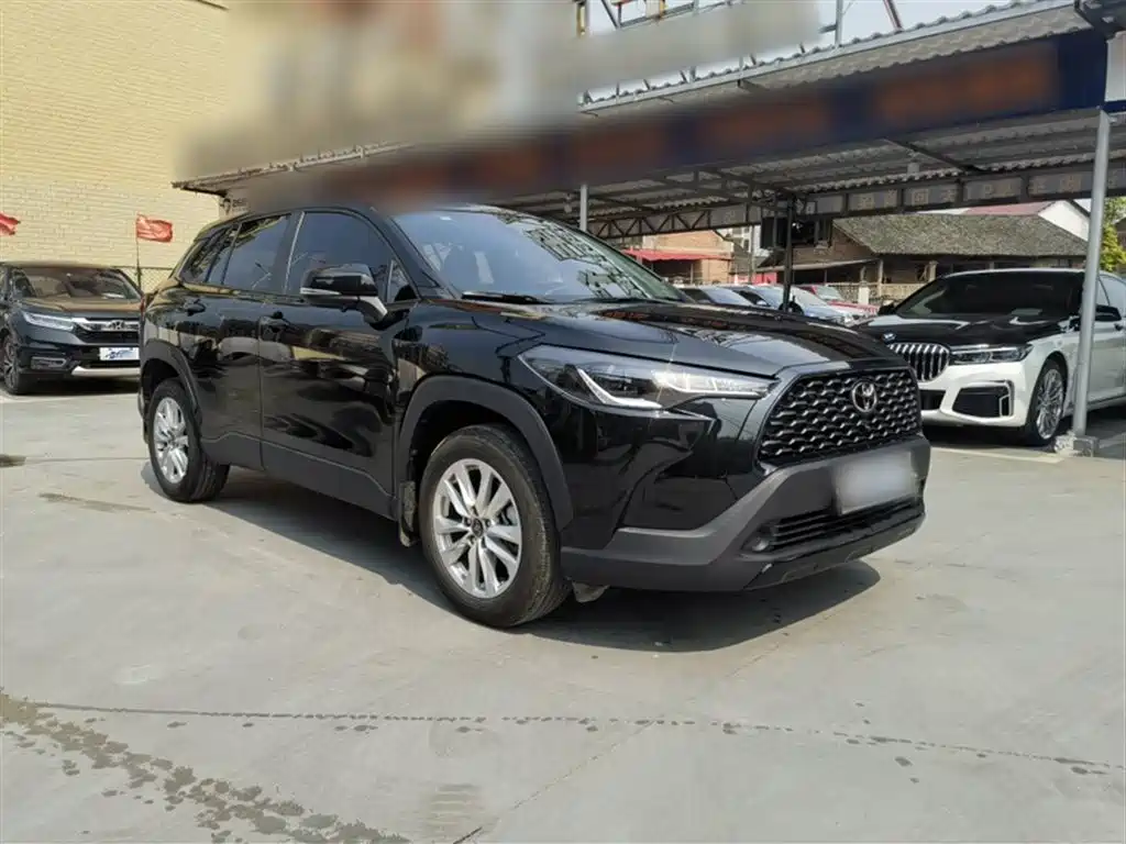 Toyota Corolla Cross 2024 Model 2.0L Pioneer Edition фото 8