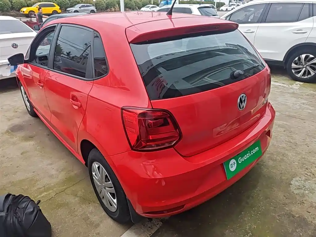 Volkswagen Polo 2018 1.5L Auto Safe Drive фото 5