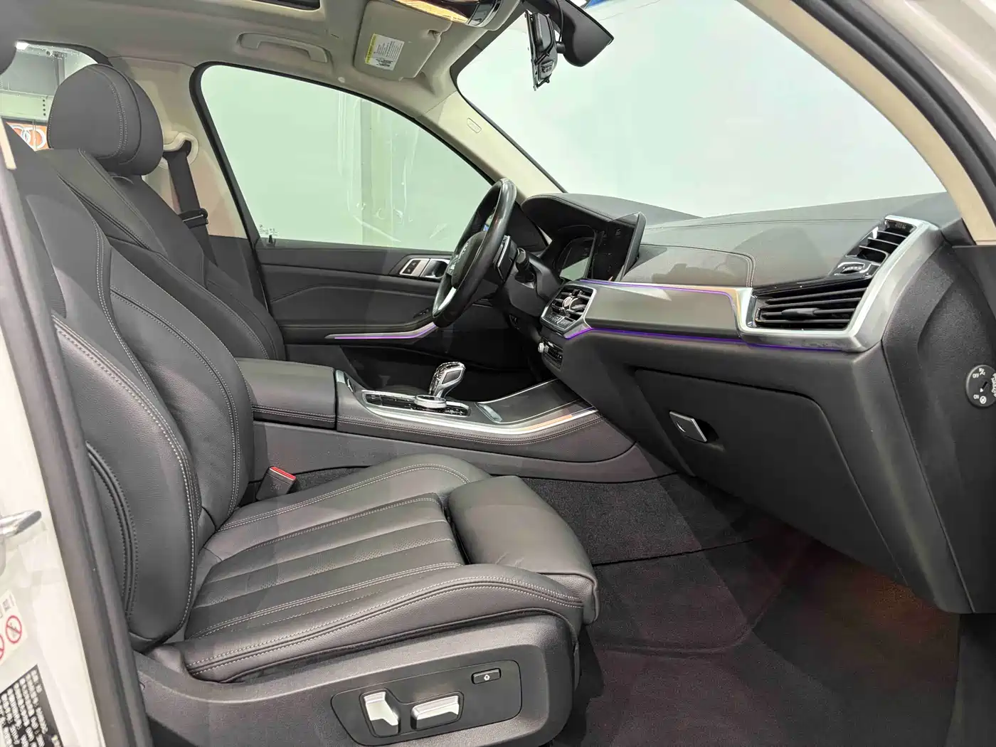 BMW X5 (Import) 2019 xDrive40i M Sport Package фото 15