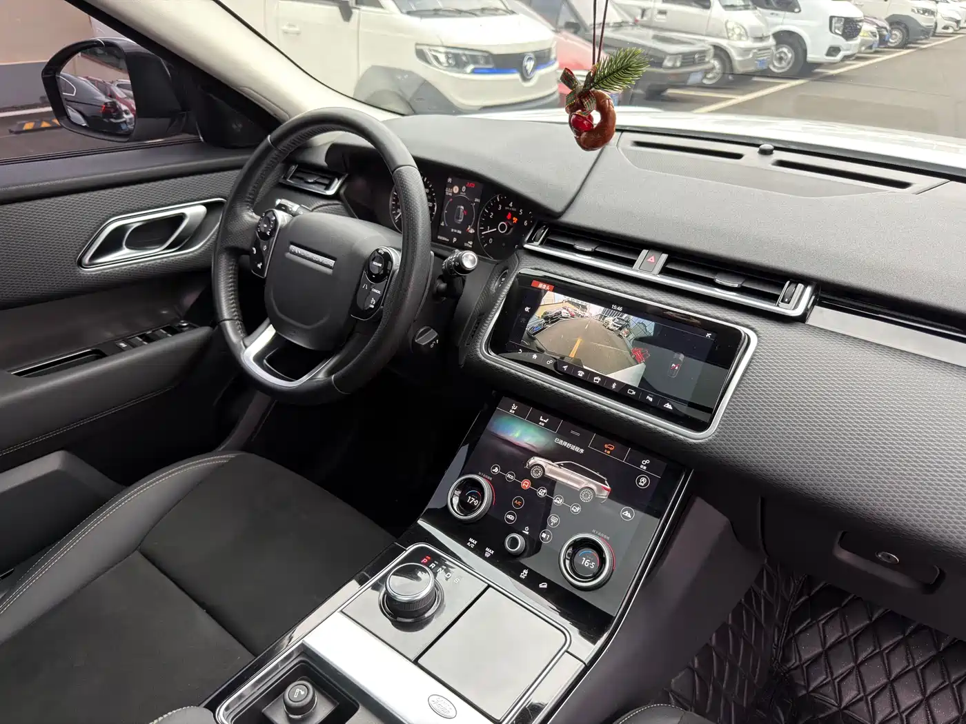 Land Rover Range Rover Velar 2020 P250 фото 11