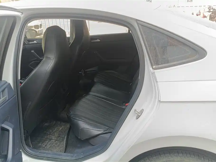 Volkswagen Lavida 2023 Xinrui 1.5L Auto Xinyi Edition фото 11