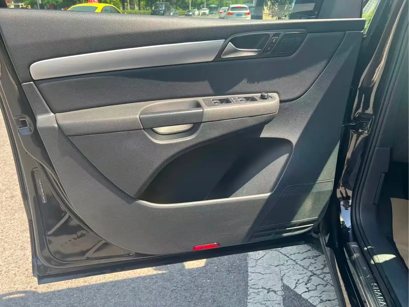 Volkswagen Sharan 2018 380TSI Premium 7-Seater фото 10