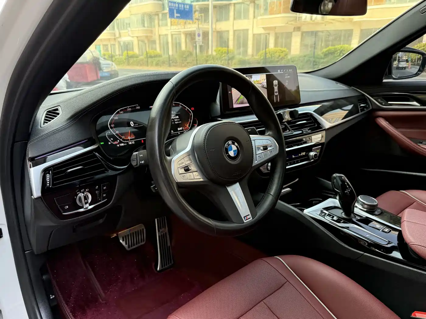 BMW 5 Series 2022 525Li M Sport Package фото 11