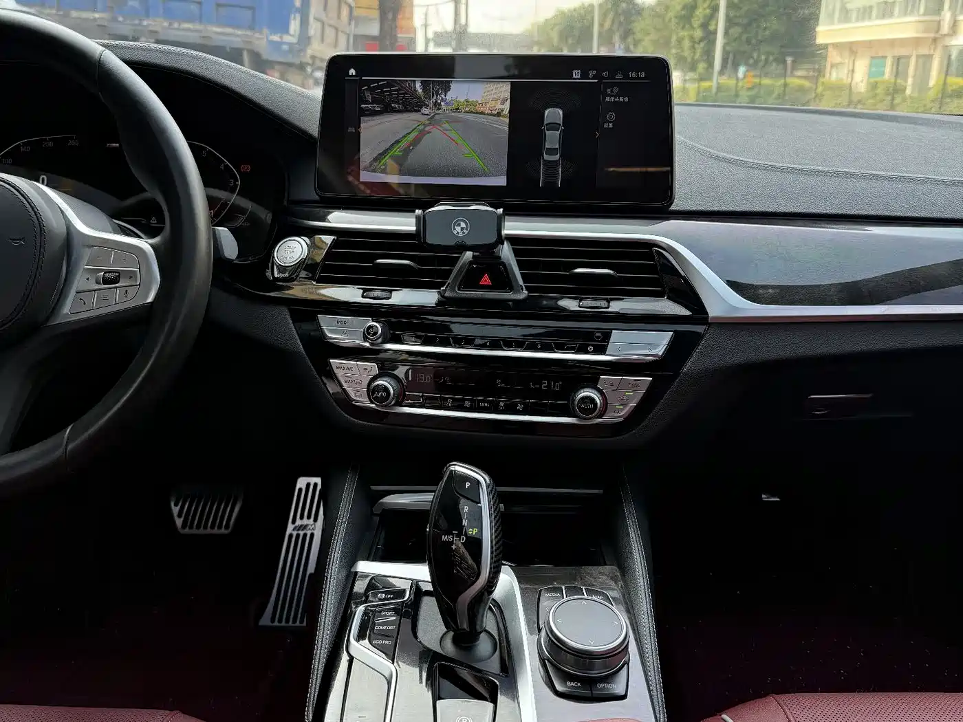 BMW 5 Series 2022 525Li M Sport Package фото 14