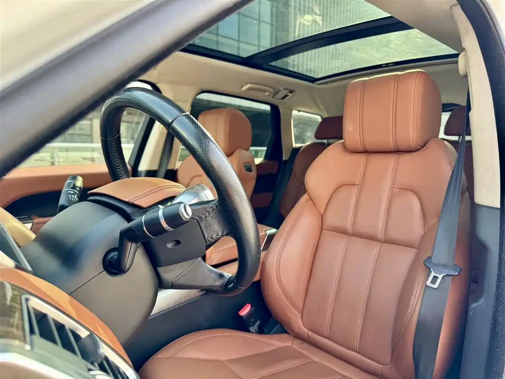 Land Rover Range Rover Sport 2016 Model 3.0 SC V6 HSE DYNAMIC фото 17