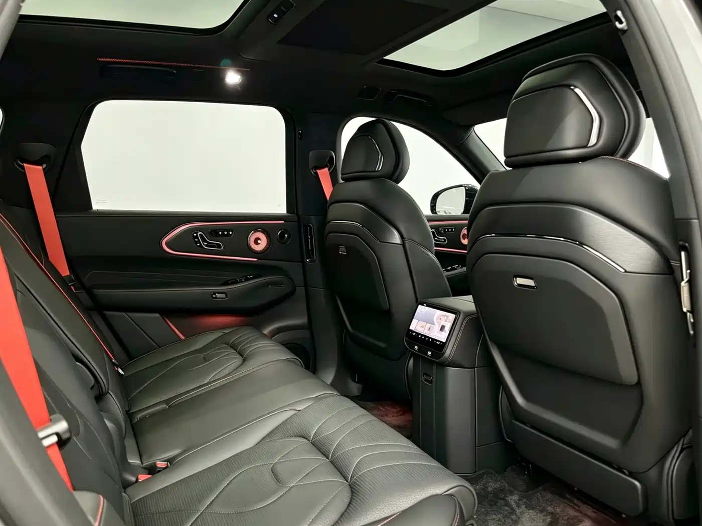 ZEEKR 8X 2026 2026 Model Dark Edition 5-Seater