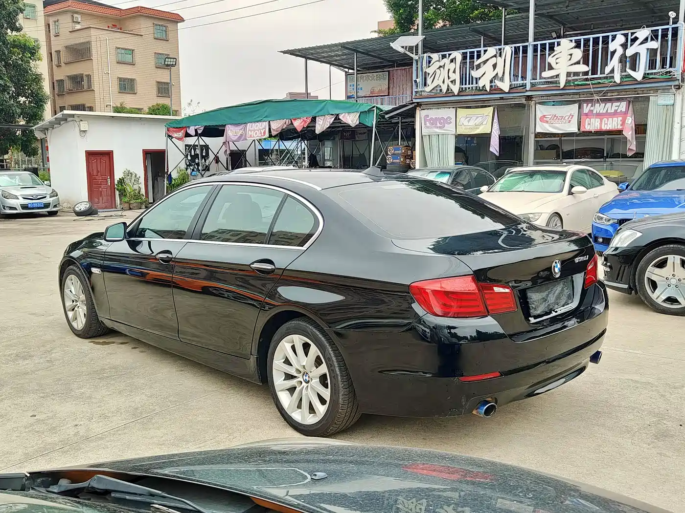 BMW 5 Series 2012 535Li Luxury фото 47