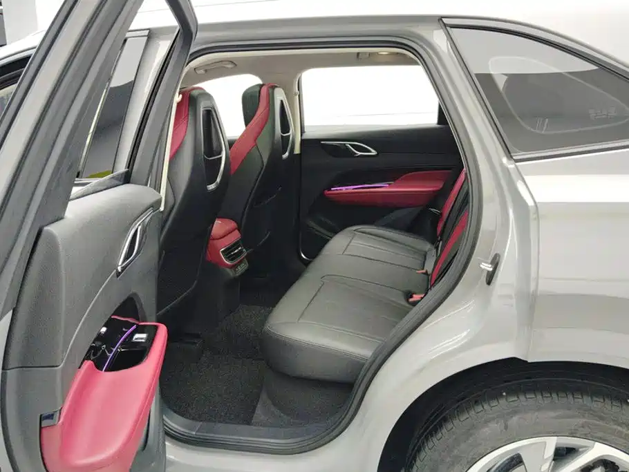 Hongqi HS3 2024 2023 2.0T 2WD KeWei Edition