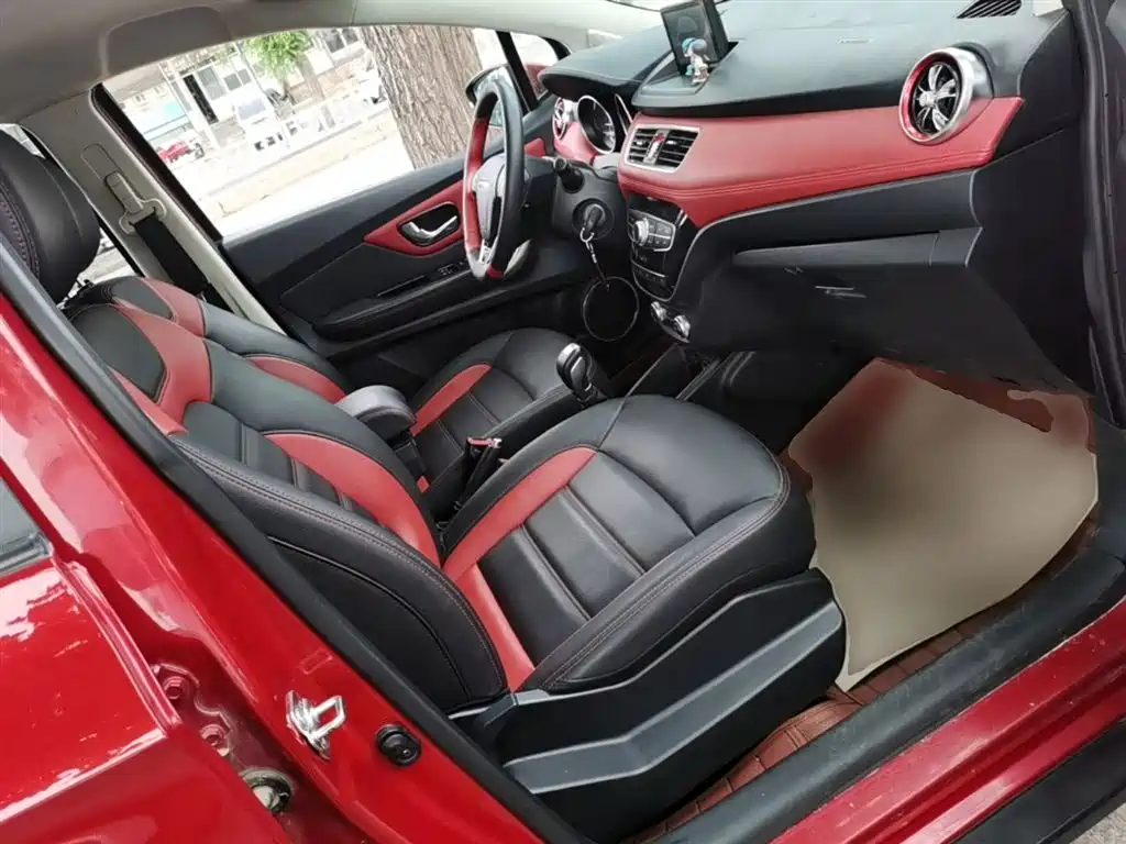 Haval H1 2016 Blue Label 1.5L AMT Luxury фото 25