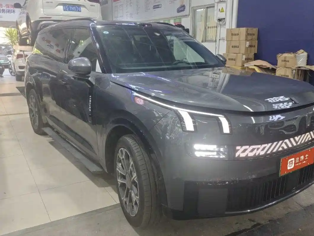 Lynk & Co 900 2026 2025 2.0T Ultra