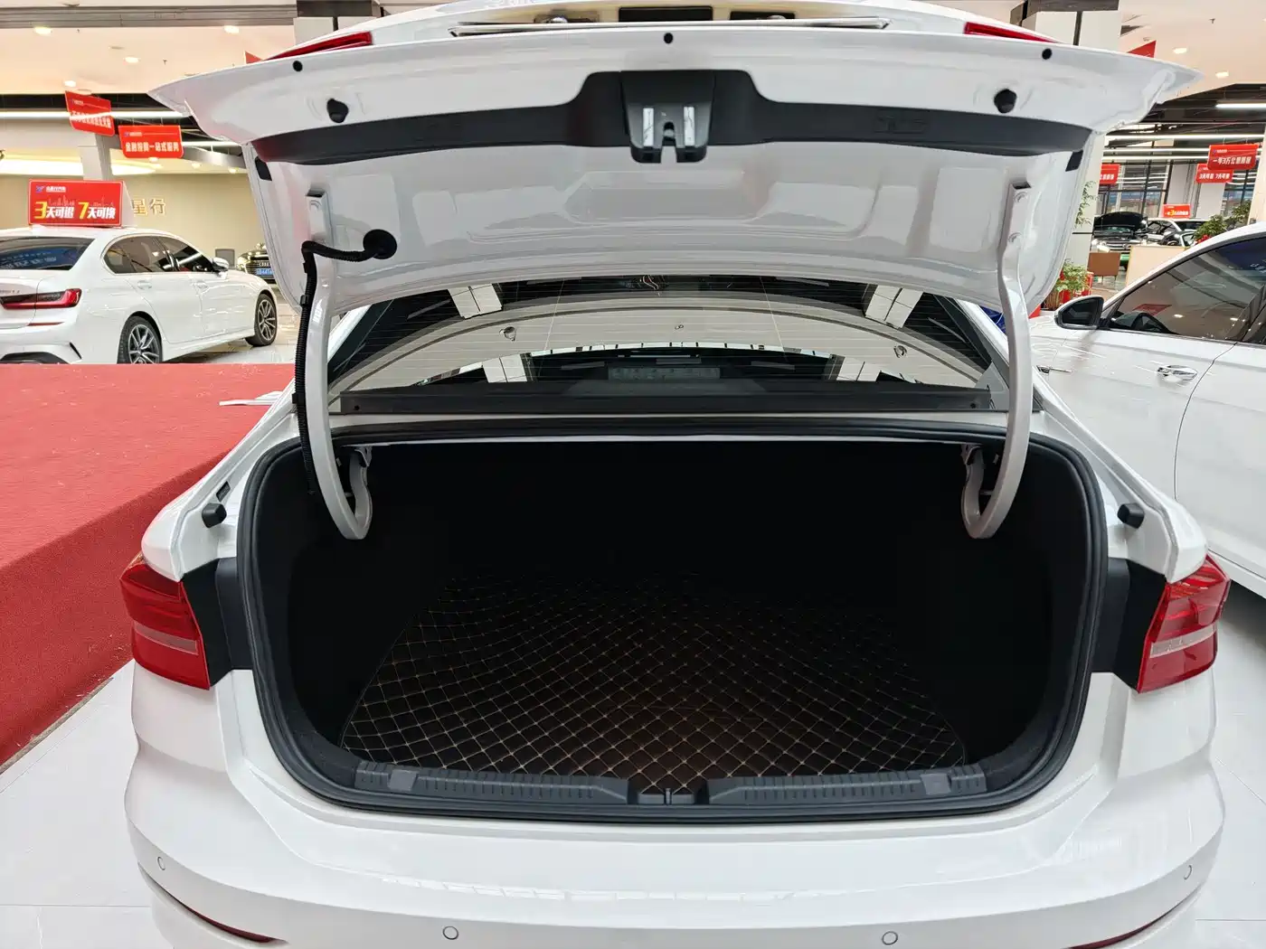 Volkswagen Lavida 2019 1.5L Auto Vision Edition China VI фото 15
