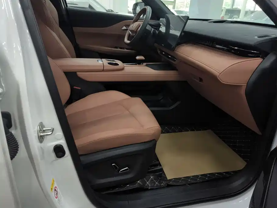 Changan UNI-Z 2024 2025 1.5T Premium