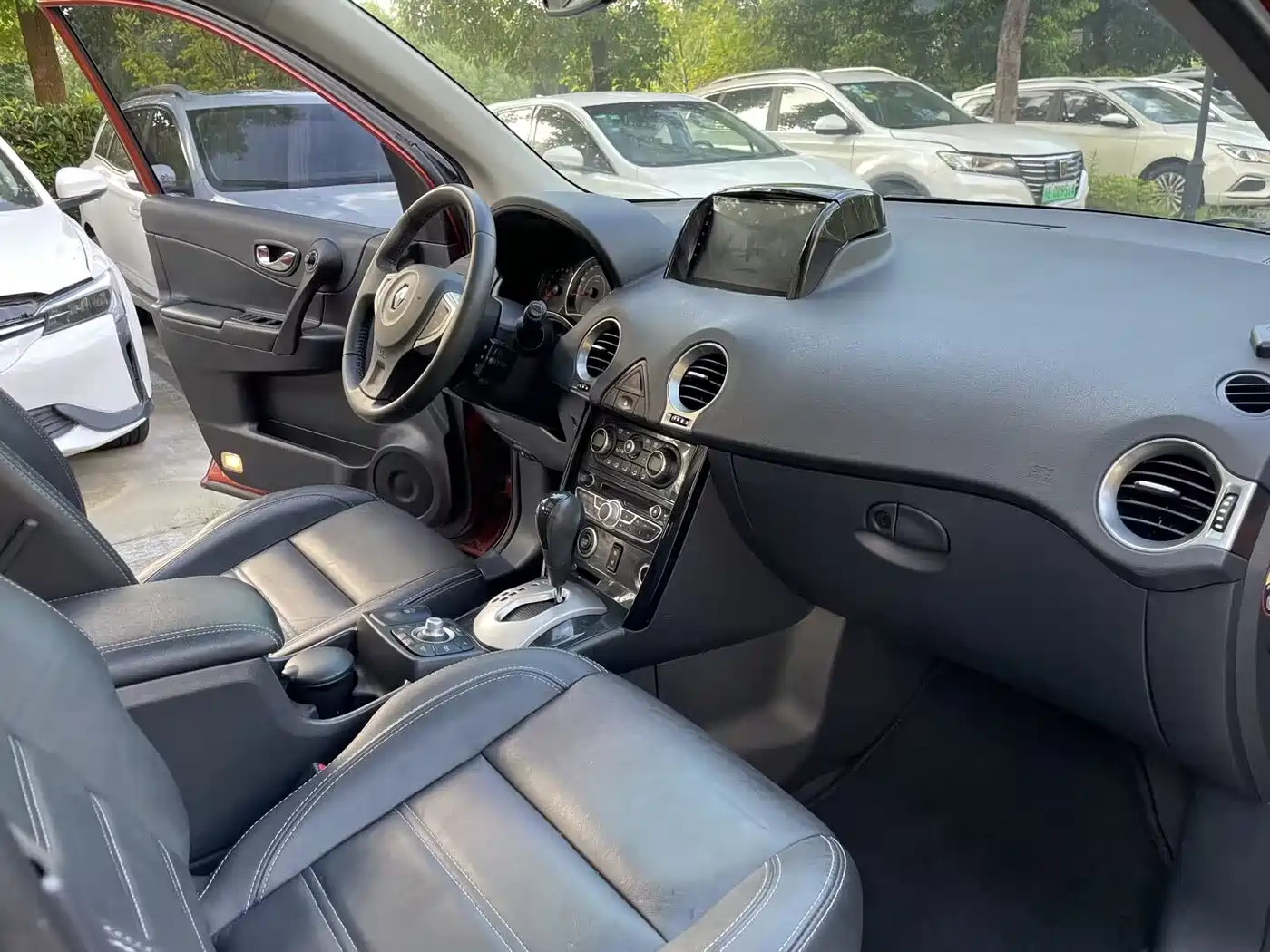 Renault Koleos (Import) 2013 2012 2.5L 4WD Luxury Navigation Edition