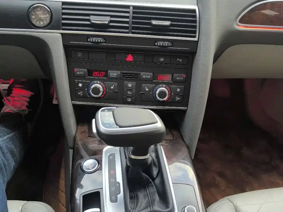 Audi A6L 2009 2.8 FSI Comfort Entertainment фото 12