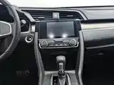 Photo 12 - Honda Civic