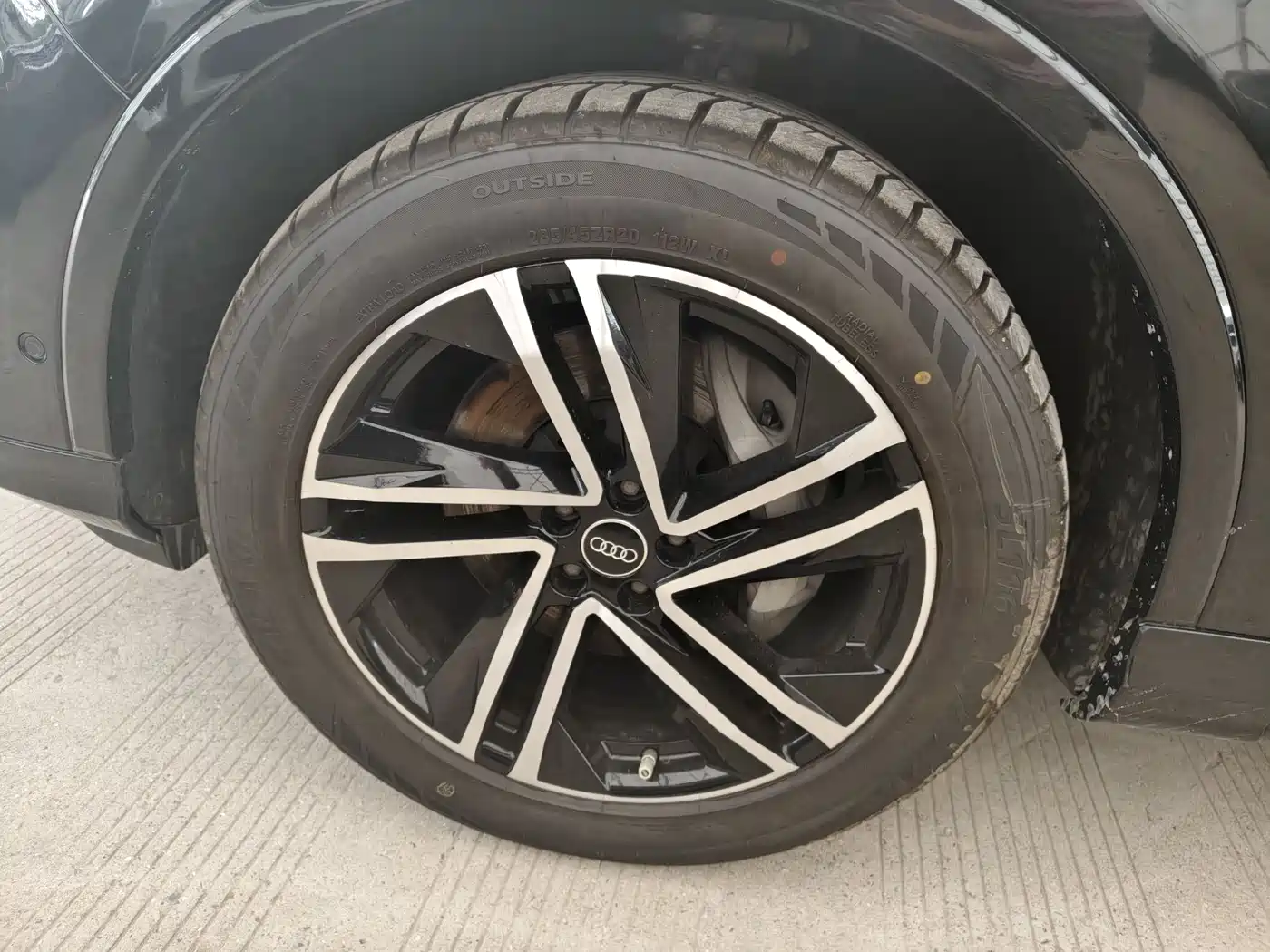 Фото 28 - Audi Q7