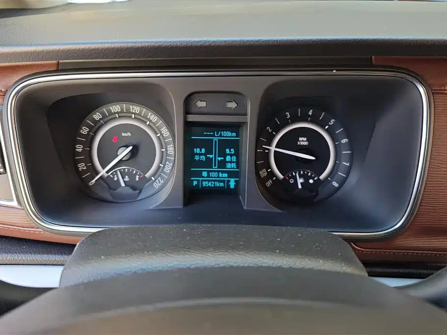 Buick GL8 2018 28T Luxury Model China VI фото 14