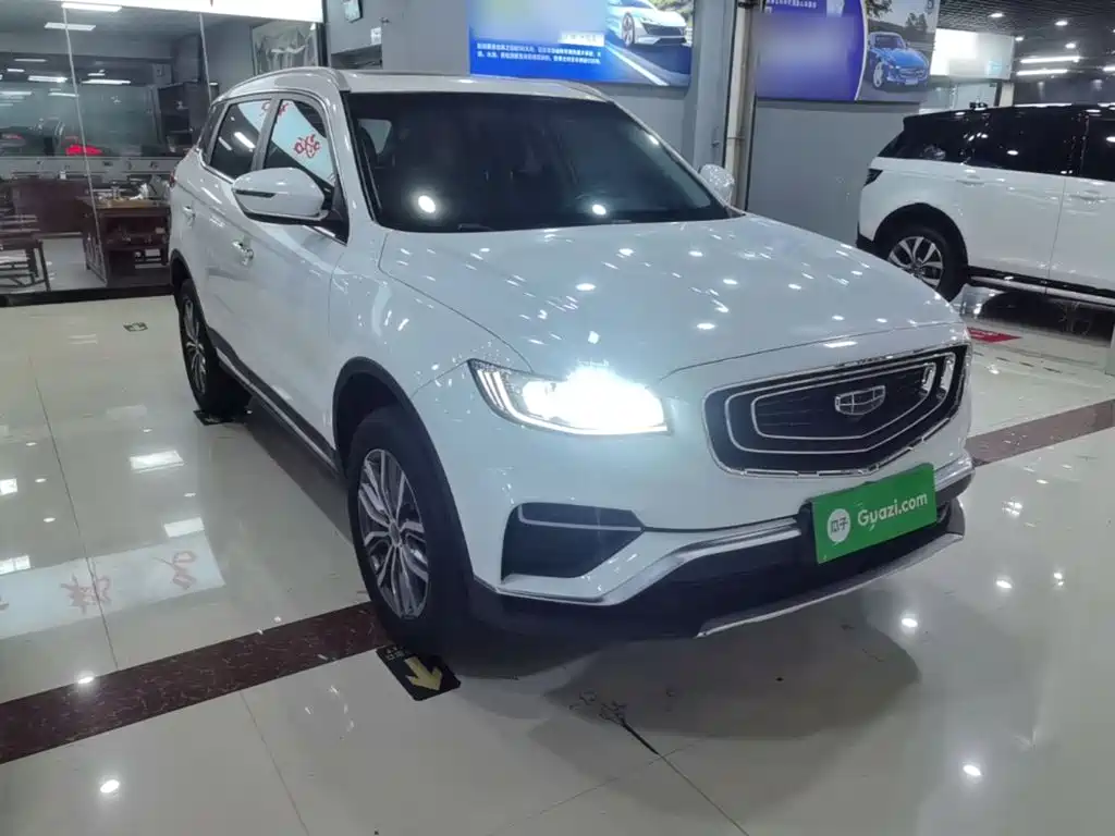 صورة 4 - Geely Atlas