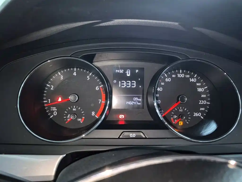 Volkswagen Lamando 2017 230TSI DSG Trend Edition фото 12
