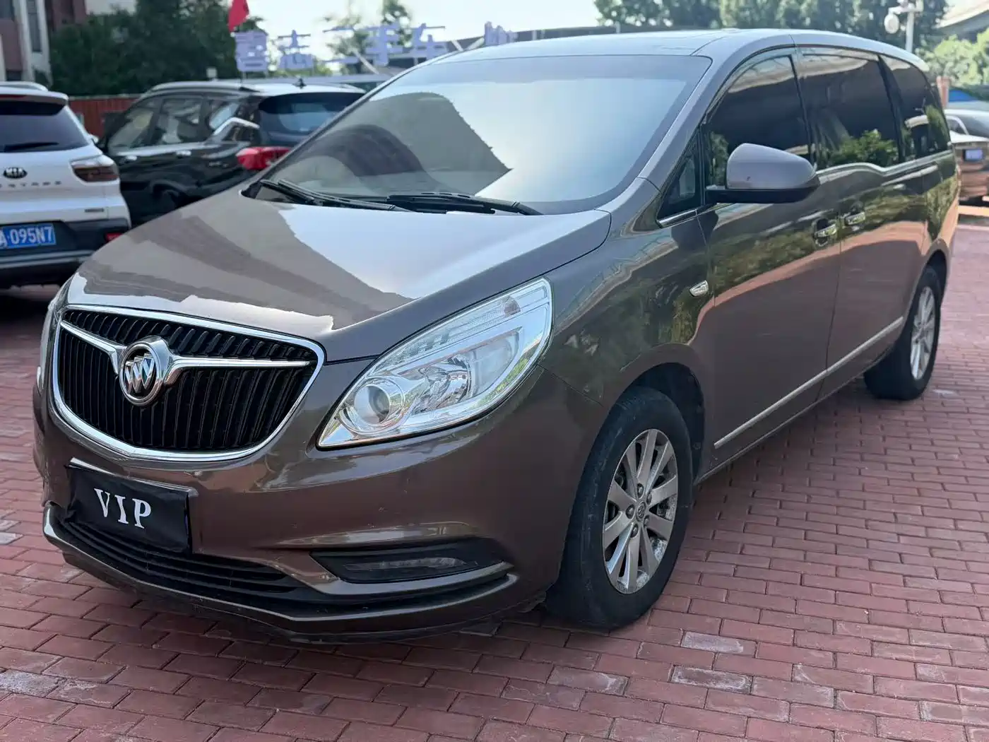 Buick GL8 2017 25S Premium Model China V