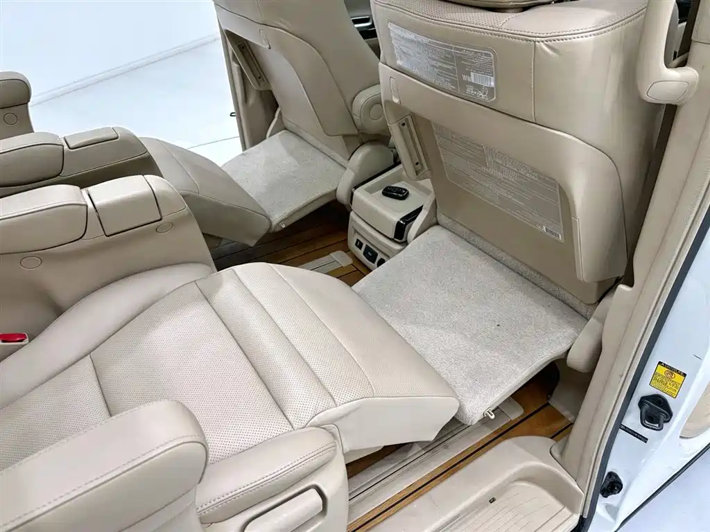 Toyota Alphard 2012 3.5L Luxury Edition фото 13