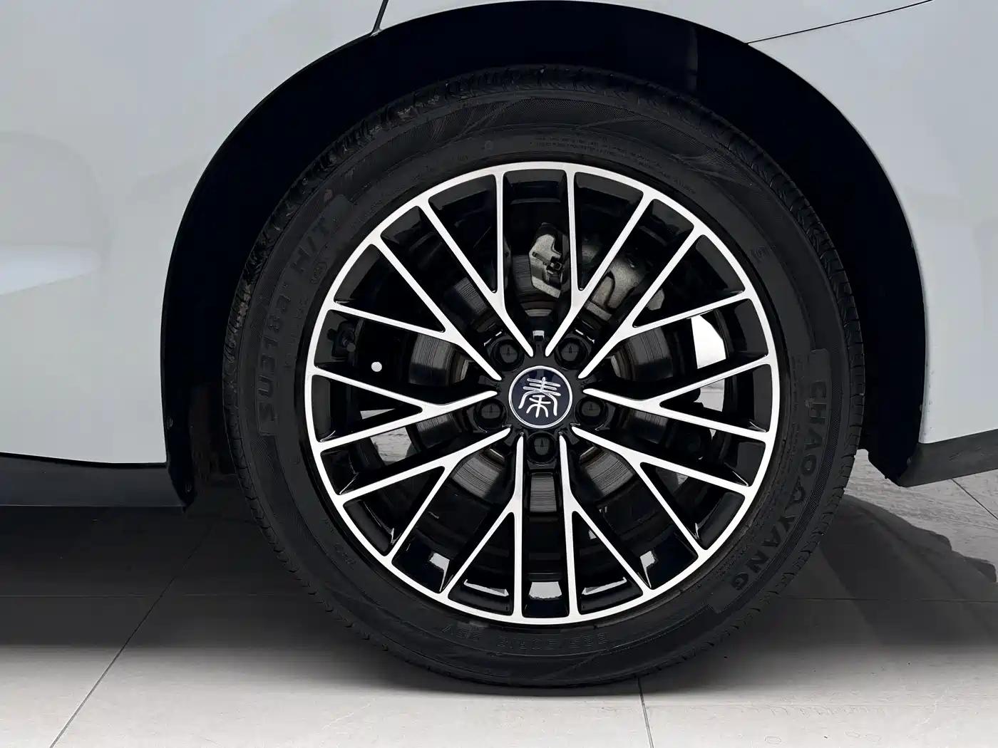 BYD Qin L 2024 2024 DM-i 120KM Excellence Model