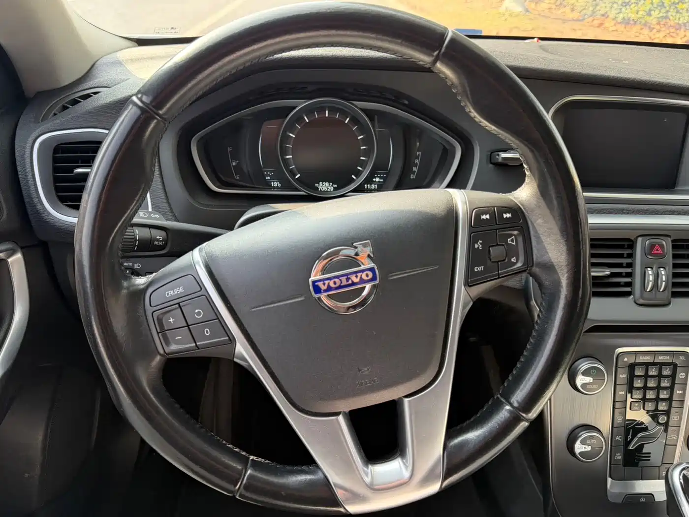 Фото 13 - Volvo V40