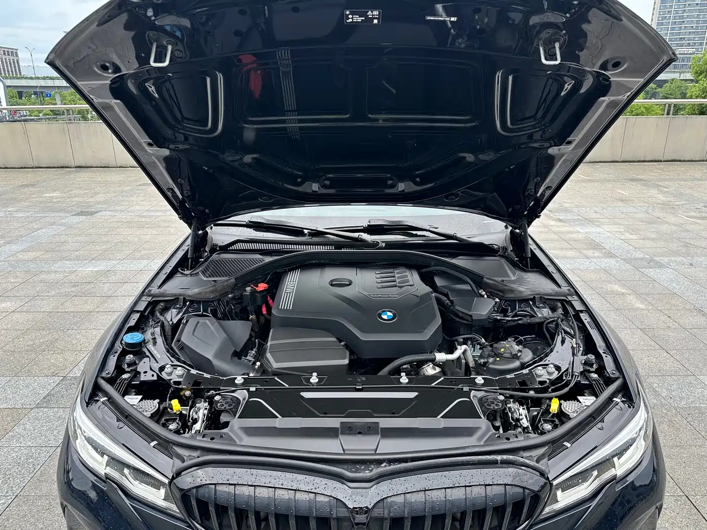 BMW 3 Series 2022 325Li M Sport Shadow Edition фото 24
