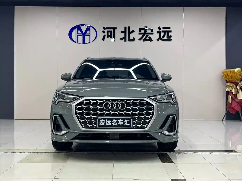 Audi Q3 2024 35 TFSI Fashion Sport фото 2