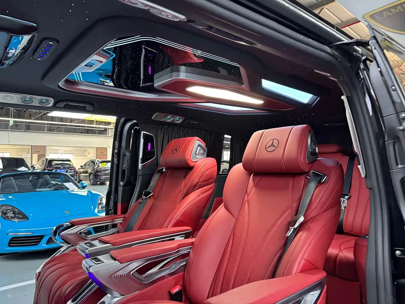 Mercedes-Benz Vito 2021 2.0T Business Edition 7-seater фото 6